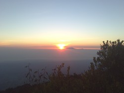 fajar di merapi